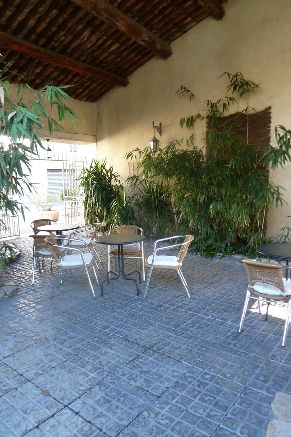 Hotel Restaurant Le Commerce 2*